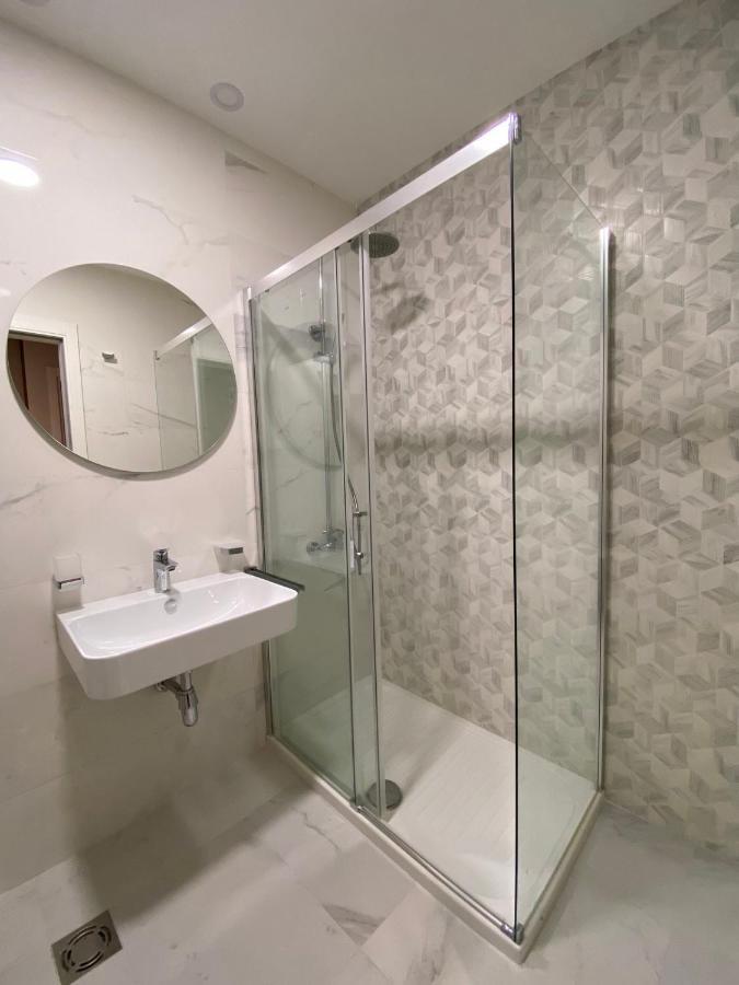 Apartman Vt Central Point Podgorica Exterior foto